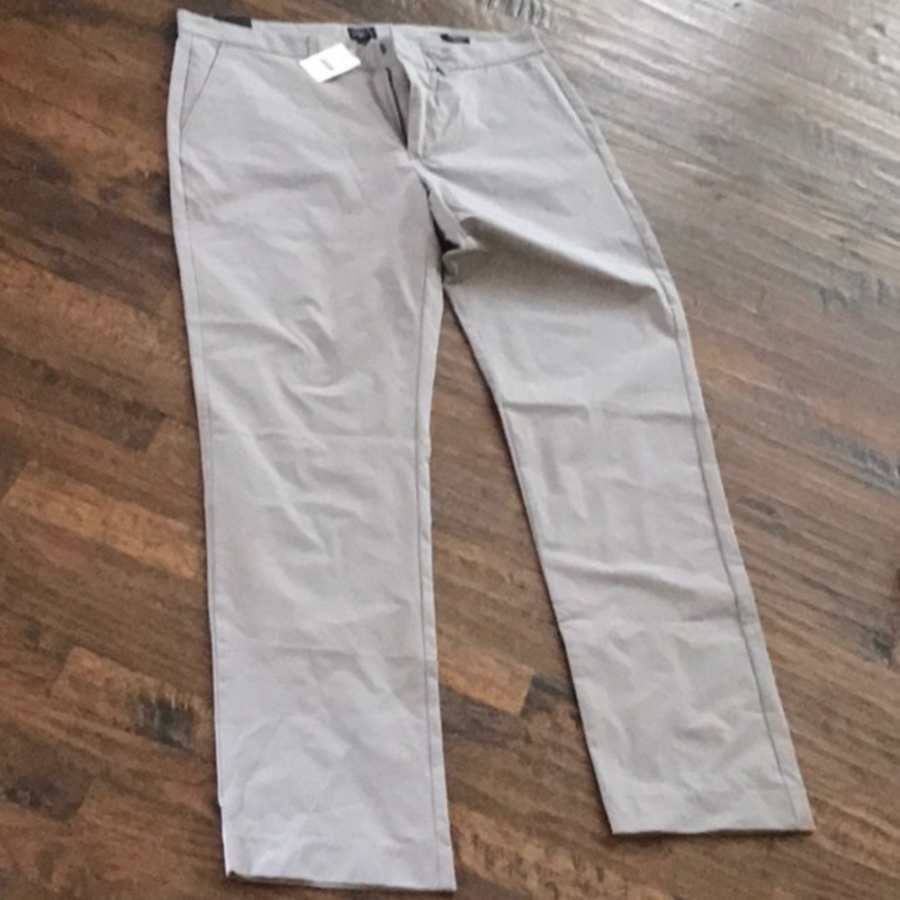 NWT Men’s grey tech pants